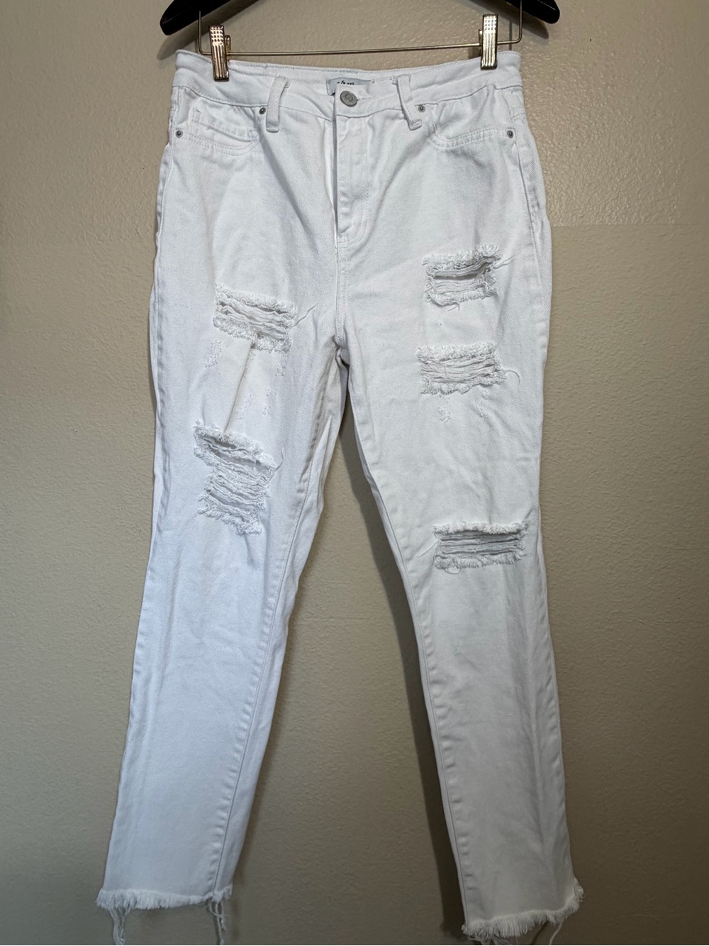 YMI Dream High Rise Ankle Dream Fit Distressed Jeans White Size 11 Frayed Hem